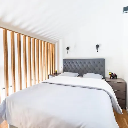 Lamartine Flat - Brand New Nizza