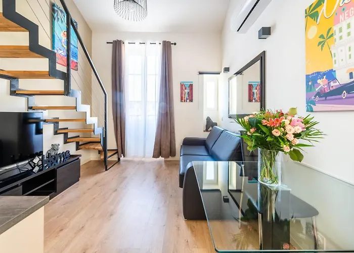 Lamartine Flat - Brand New شقة
